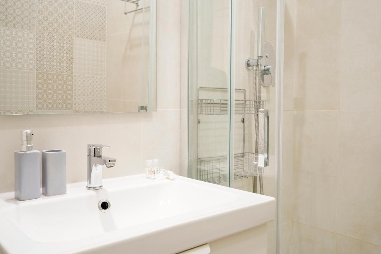 I 20 Archi Apartments Монополи Екстериор снимка