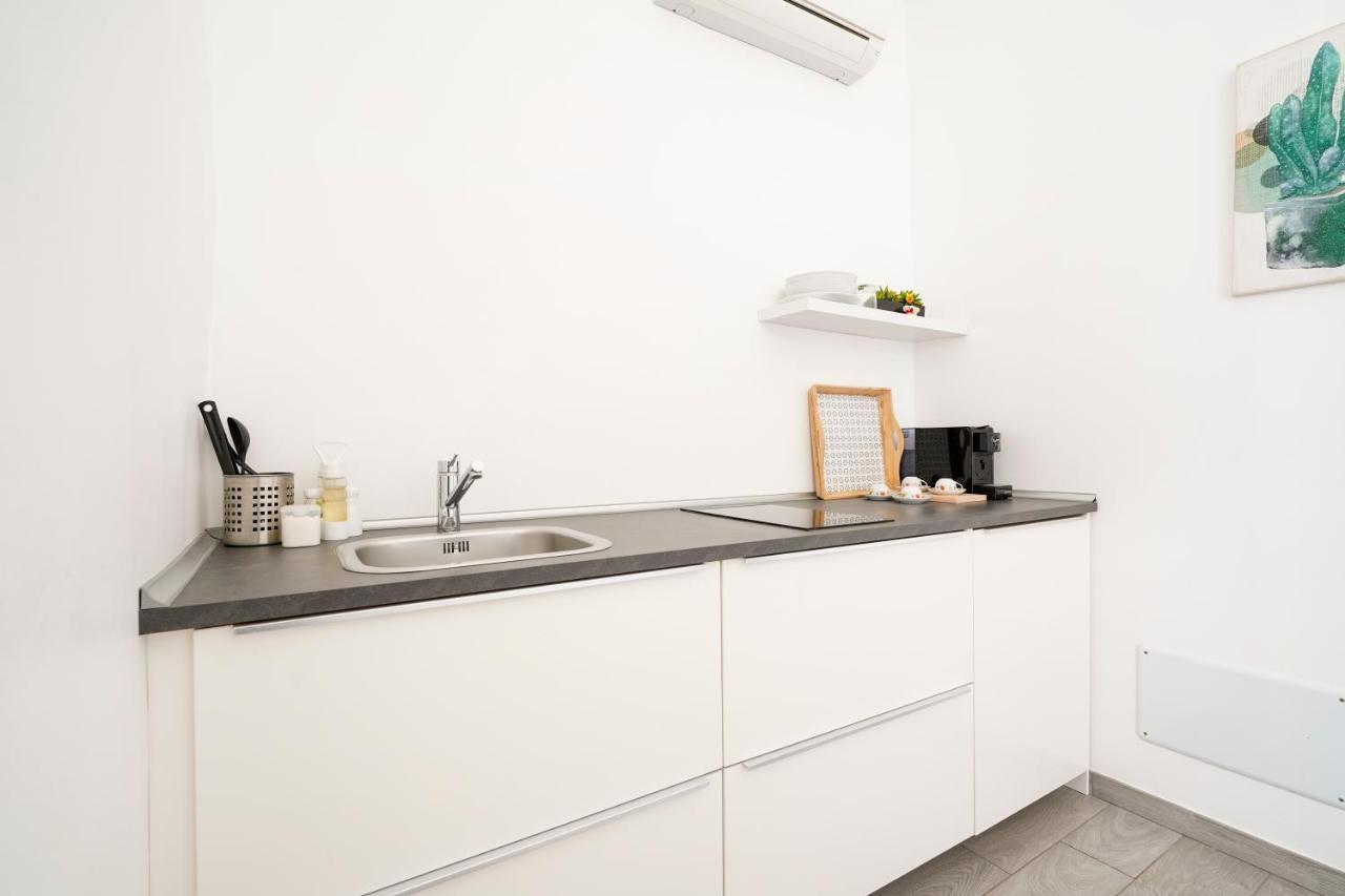 I 20 Archi Apartments Монополи Екстериор снимка