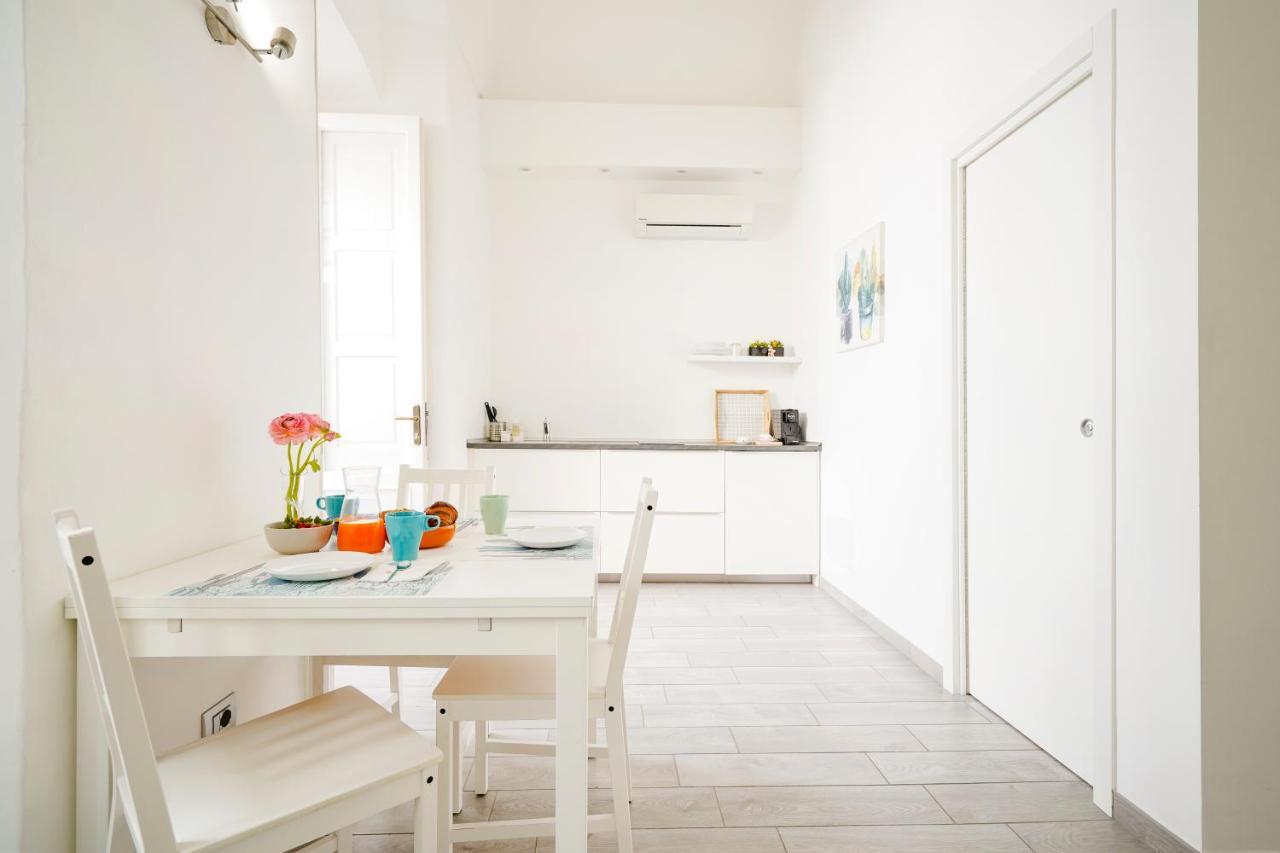 I 20 Archi Apartments Монополи Екстериор снимка